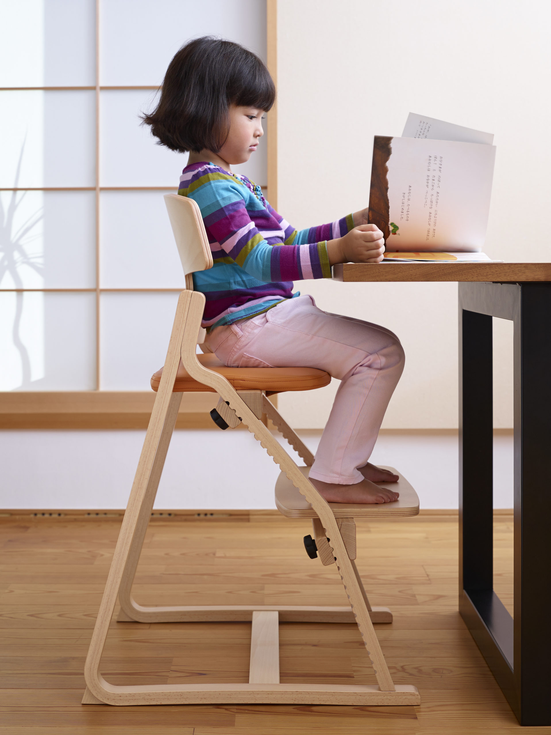 UPRIGHT | アムス工房 -浜松市の木の家具専門店-